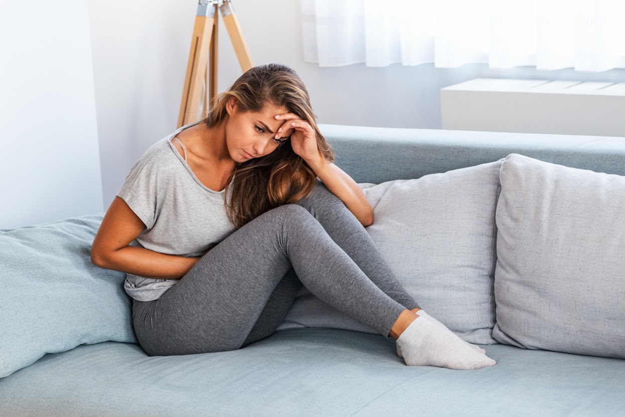 women-with-pelvic-pain-couch